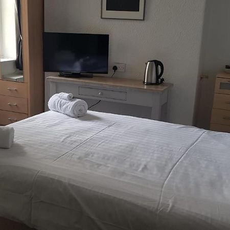 The Alexander - Hotel By Tifa Stays Swansea Bagian luar foto