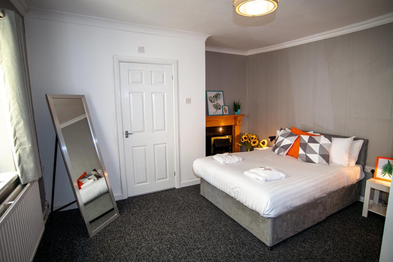 The Alexander - Hotel By Tifa Stays Swansea Bagian luar foto