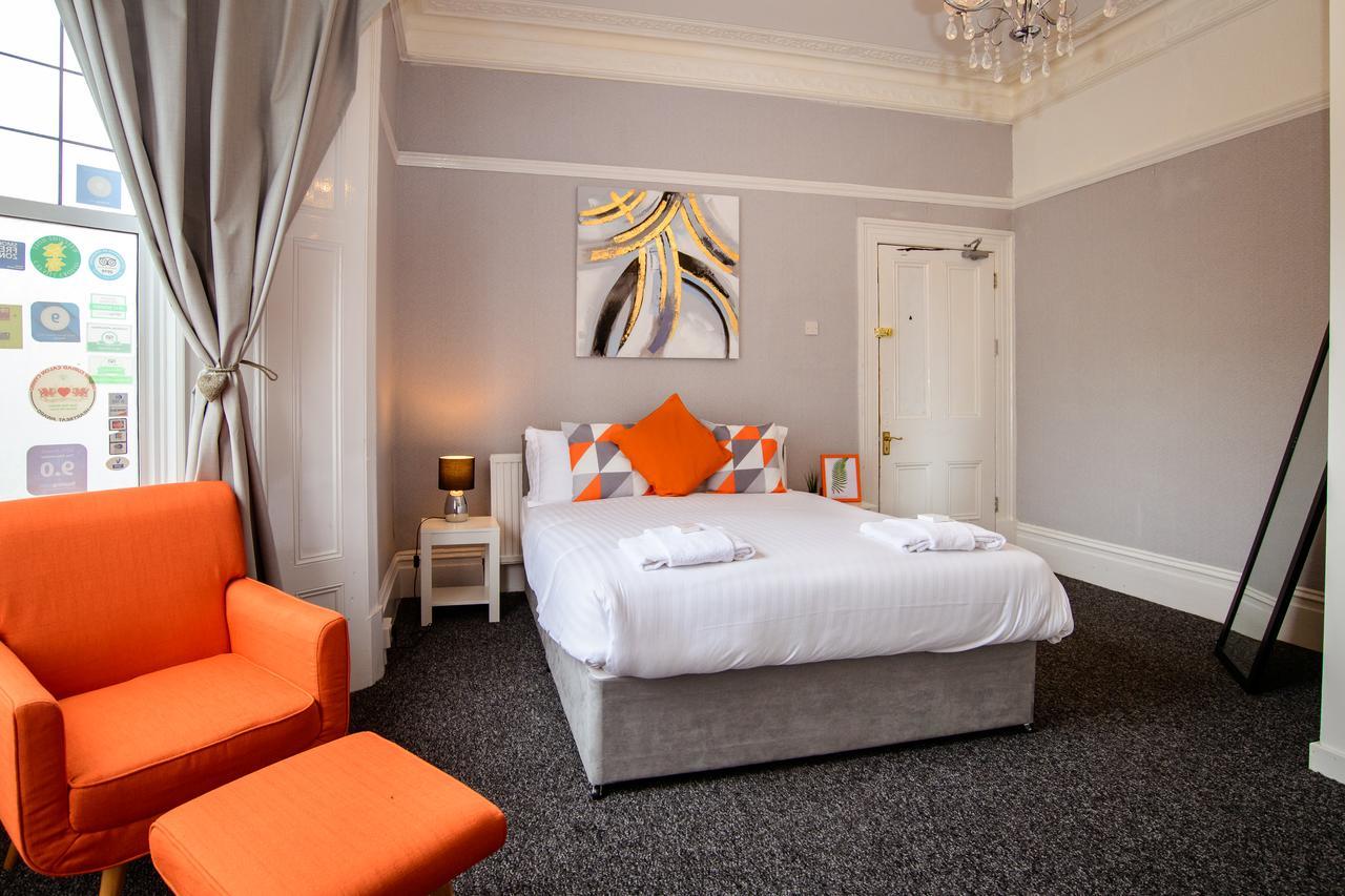 The Alexander - Hotel By Tifa Stays Swansea Bagian luar foto