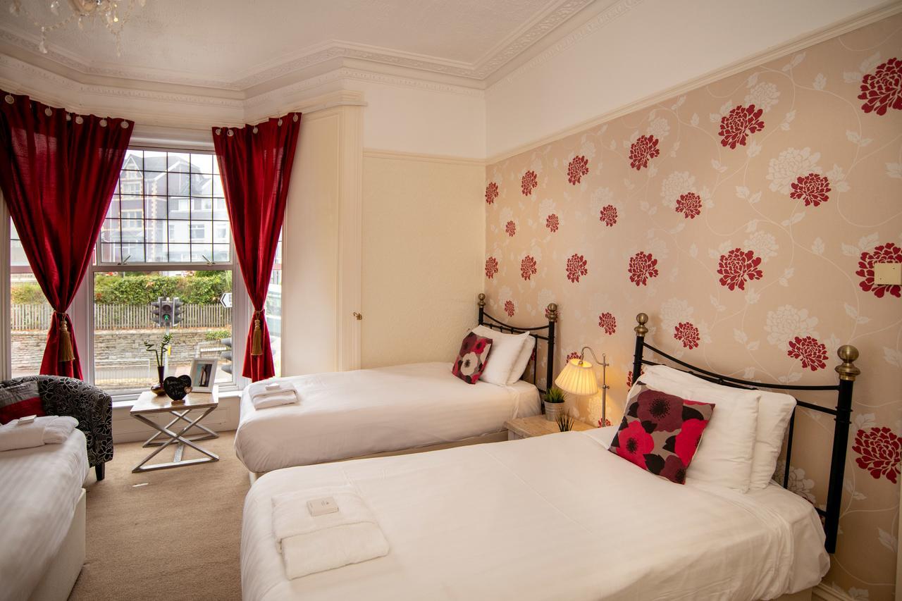 The Alexander - Hotel By Tifa Stays Swansea Bagian luar foto
