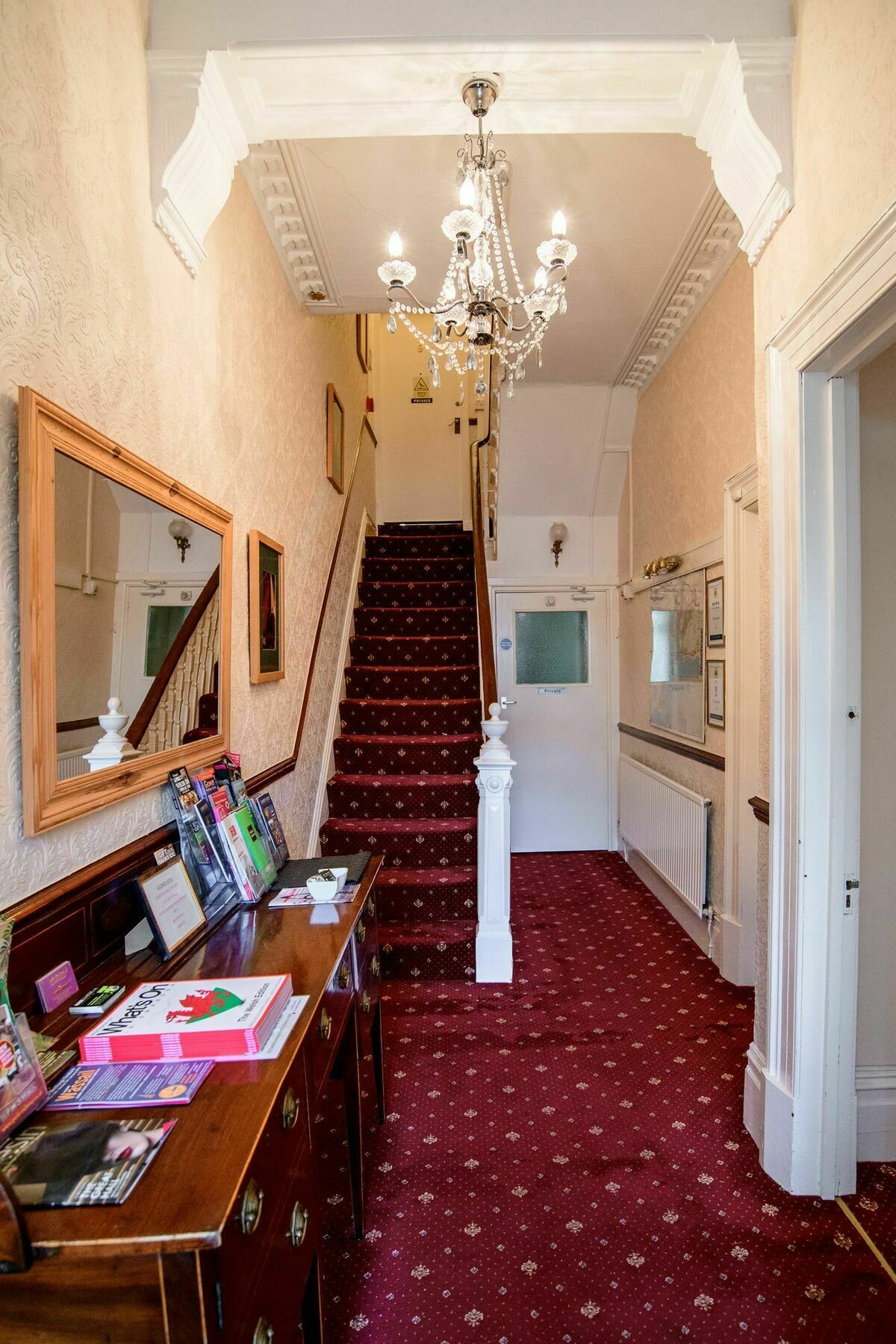 The Alexander - Hotel By Tifa Stays Swansea Bagian luar foto
